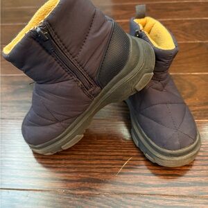 Zara Navy Quilted Boots with Side Zipper - Size 24